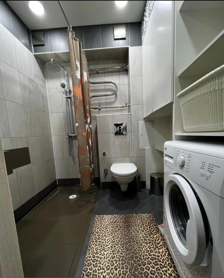 Ахметова 12 Apartment Almaty Bagian luar foto