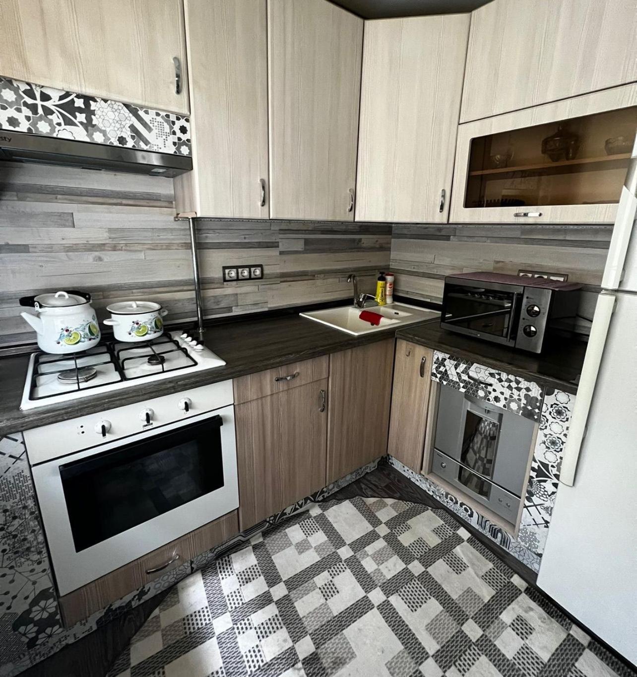 Ахметова 12 Apartment Almaty Bagian luar foto