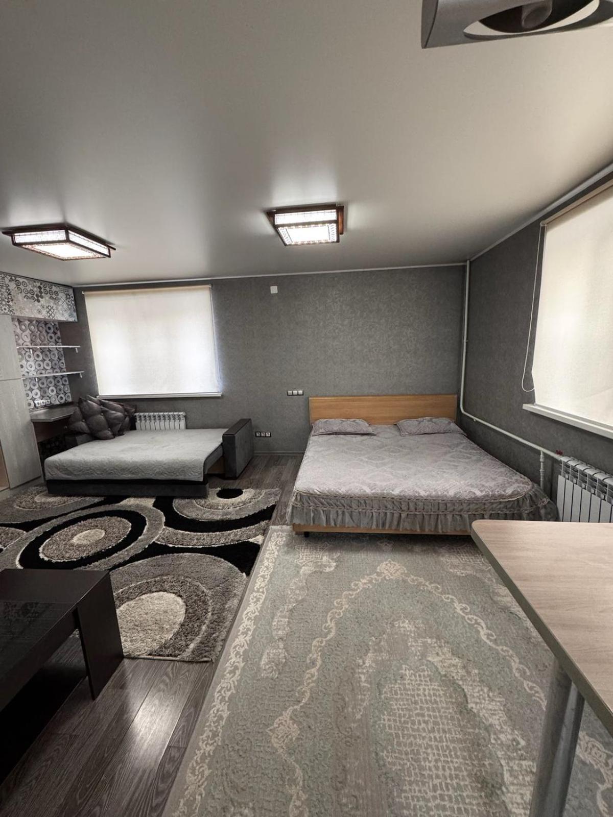 Ахметова 12 Apartment Almaty Bagian luar foto